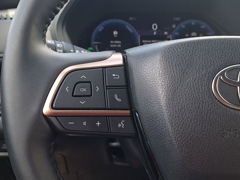 Used 2026 Toyota Grand Highlander AWD Hybrid image 17