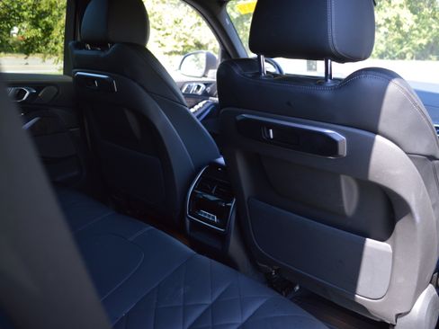 Used 2024 BMW X5 sDrive40i w/ Premium Package RWD image 27