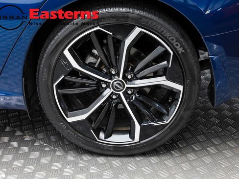 Used 2023 Nissan Altima 2.5 SR w/ SR Premium Package FWD image 8