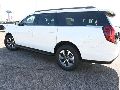 New 2027 Ford Expedition Max Active RWD image 8