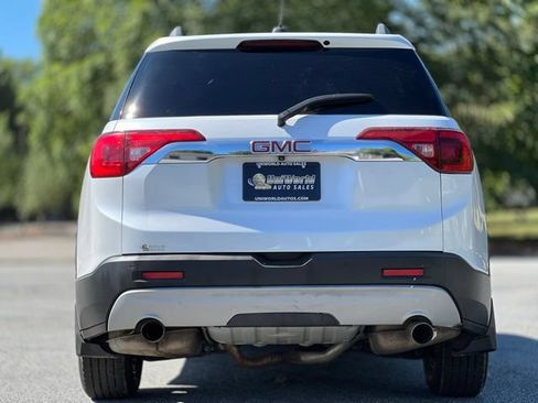 Used 2017 GMC Acadia SLT w/ LPO, Floor Liner Package AWD/4WD image 6