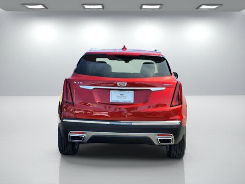 New 2026 Cadillac XT5 Premium Luxury w/ Driver Assist Package AWD/4WD image 5