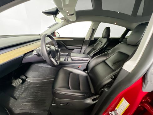 Used 2023 Tesla Model Y Long Range image 14