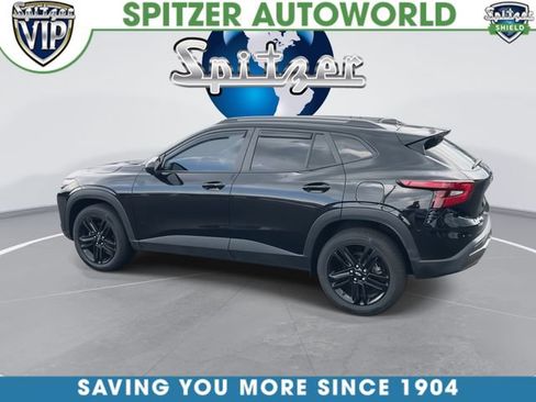 Used 2024 Chevrolet Trax ACTIV w/ Sunroof Package FWD image 7
