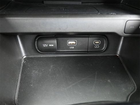 Certified 2023 Kia Soul GT-Line image 29