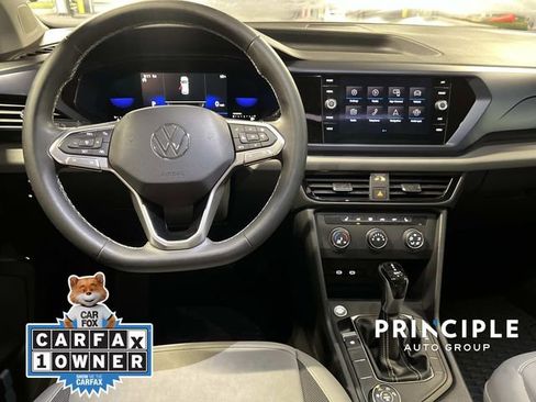 Certified 2022 Volkswagen Taos SE w/ Panoramic Sunroof Package image 28