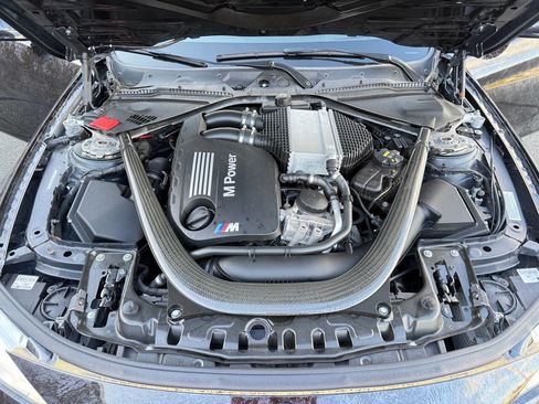 Used 2015 BMW M4 Coupe w/ Executive Package RWD image 56