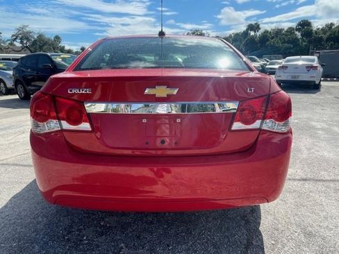 Used 2016 Chevrolet Cruze LT image 4