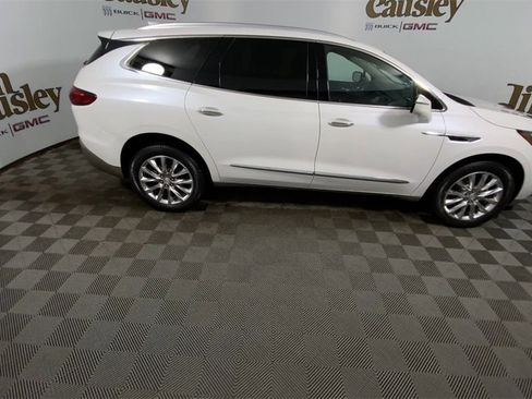 Used 2021 Buick Enclave Premium w/ Surround and Sites Package image 9