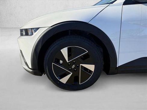 New 2026 Hyundai Ioniq 5 SEL image 10