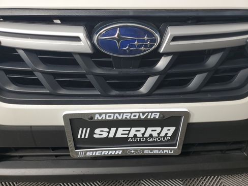 Used 2023 Subaru Crosstrek 2.0i image 10