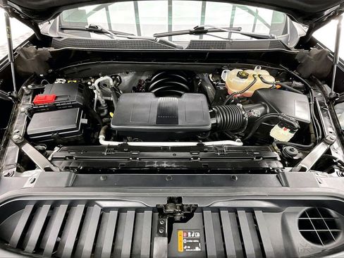 Used 2022 Chevrolet Silverado 1500 High Country w/ Technology Package image 10