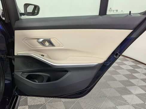 Used 2025 BMW 330i xDrive Sedan w/ M Sport Package image 40
