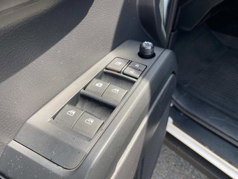 Used 2023 Toyota Tacoma SR AWD/4WD image 22