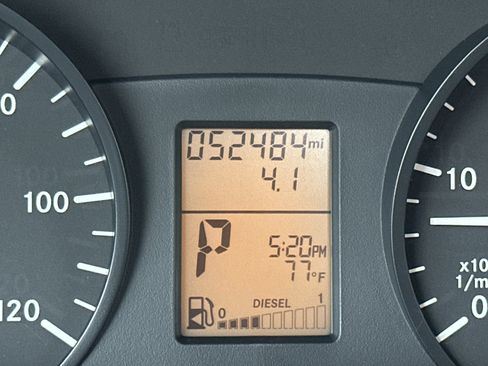 Used 2012 Mercedes-Benz Sprinter 3500 image 13