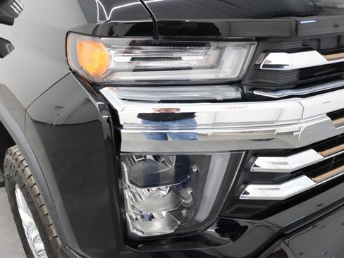 Used 2021 Chevrolet Silverado 2500 High Country w/ Z71 Off-Road Package image 27