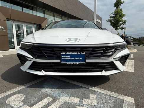 Certified 2026 Hyundai Elantra Sport FWD image 8