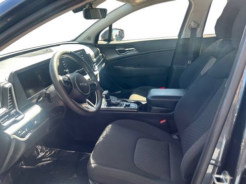 Used 2023 Kia Sportage LX FWD image 15