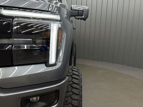 Used 2025 Ford F150 Lariat AWD/4WD image 13