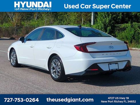 Certified 2023 Hyundai Sonata SEL FWD image 3