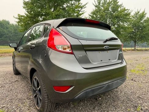 Used 2016 Ford Fiesta SE w/ Equipment Group 201A FWD image 3