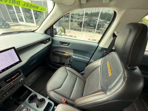 Used 2025 Ford Maverick Tremor AWD/4WD image 26