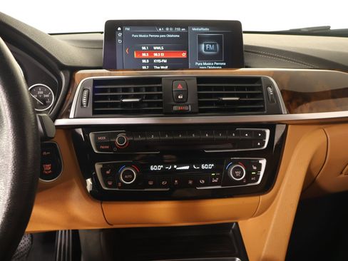 Used 2018 BMW 330i xDrive Sedan AWD/4WD image 5