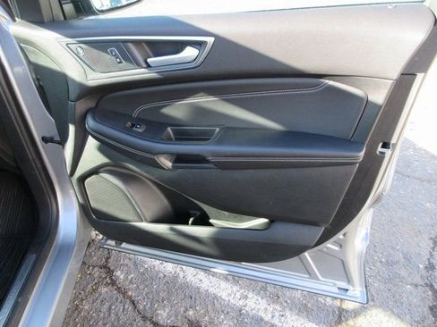 Used 2024 Ford Edge Titanium w/ Equipment Group 301A image 28