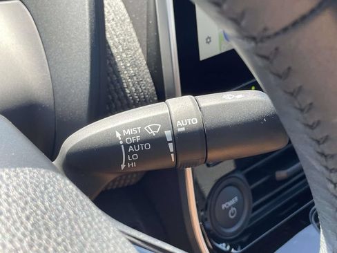 Used 2025 Toyota bZ4X FWD image 17
