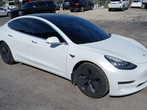 Used 2020 Tesla Model 3 Performance image 7