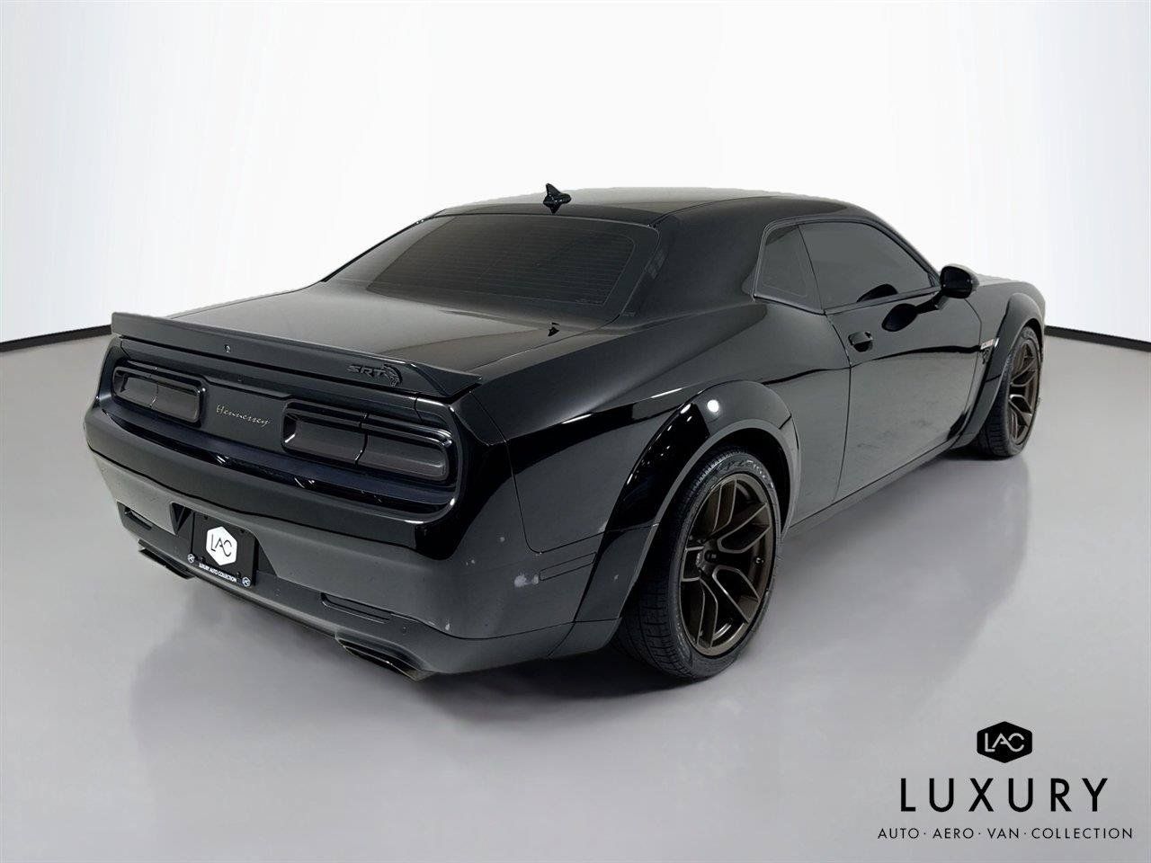 Used 2022 Dodge Challenger SRT Hellcat RWD image 6