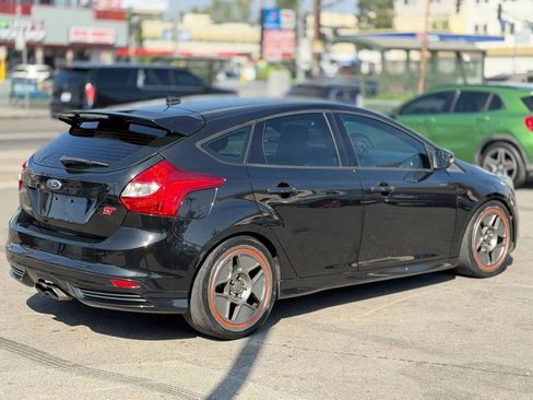 Used 2014 Ford Focus ST w/ Equipment Group 201A image 18
