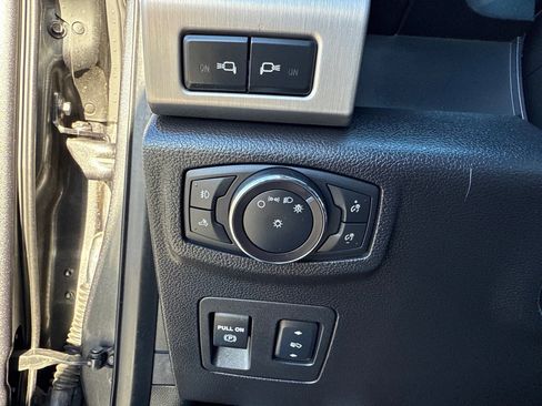 Used 2018 Ford F150 Platinum w/ Equipment Group 701A Luxury AWD/4WD image 35