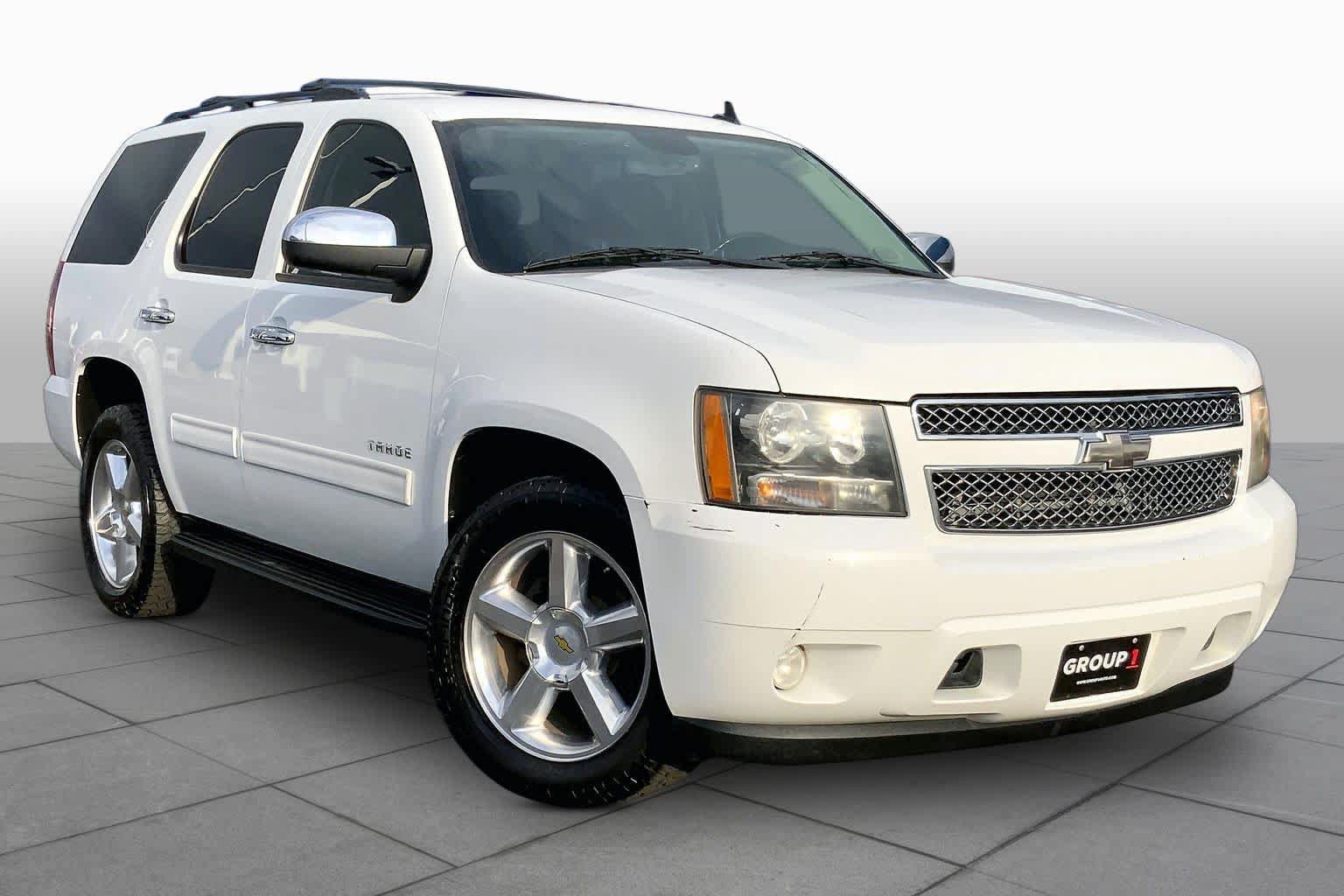 Used 2010 Chevrolet Tahoe LT w/ Luxury Package RWD image 2