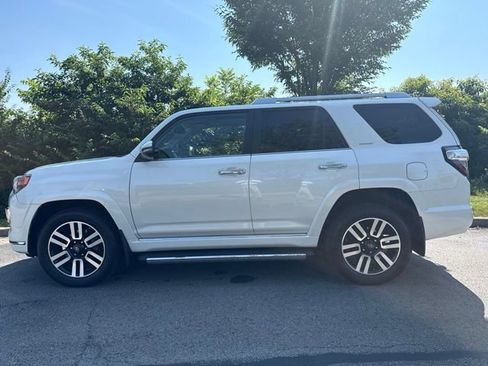 Used 2018 Toyota 4Runner Limited AWD/4WD image 5
