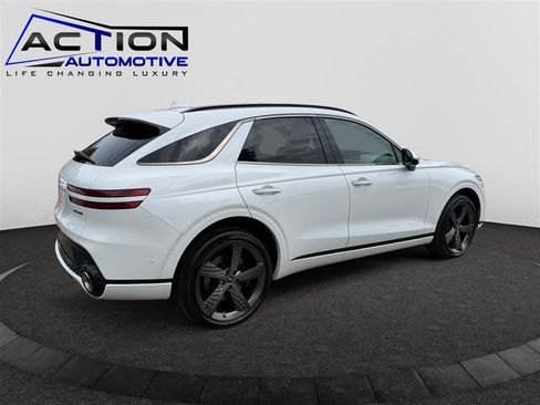 Used 2024 Genesis GV70 3.5T Sport w/ Sport Prestige Package AWD/4WD image 8