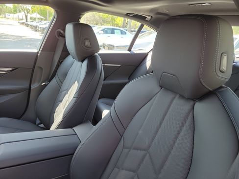 Used 2023 Lexus IS 350 F Sport w/ Memory Package AWD/4WD image 17