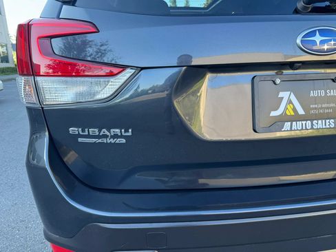 Used 2019 Subaru Forester Premium AWD/4WD image 15