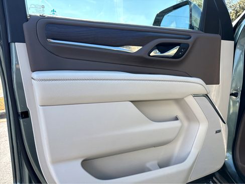 Used 2024 GMC Yukon XL Denali w/ Denali Reserve Package image 20