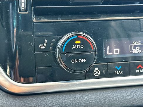 Used 2022 Nissan Rogue Platinum w/ Head-Up Display Package image 20