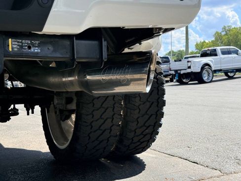 Used 2022 Ford F350 Platinum AWD/4WD image 11