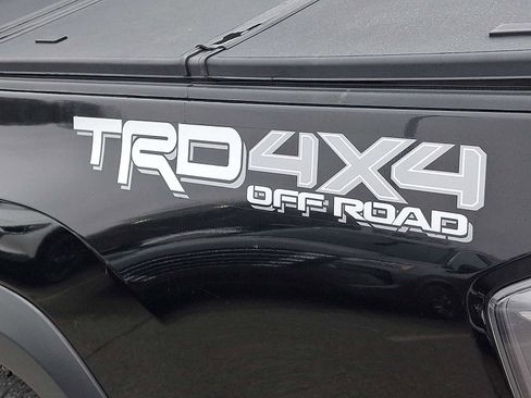 Certified 2023 Toyota Tacoma TRD Off-Road image 32