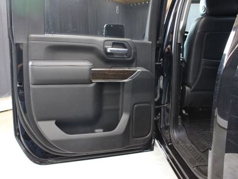 Used 2021 GMC Sierra 2500 SLE w/ SLE Value Package; AWD/4WD image 43