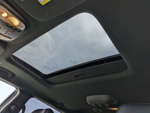 Used 2018 Dodge Durango GT w/ Premium Group AWD/4WD image 23