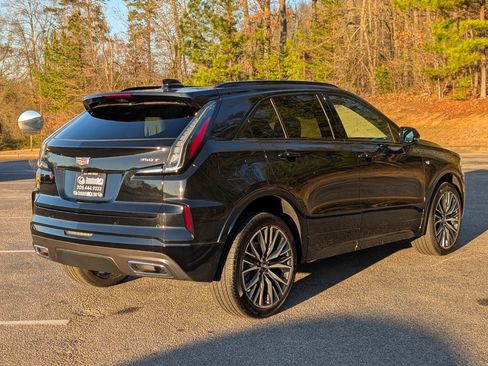 Used 2024 Cadillac XT4 Sport image 9