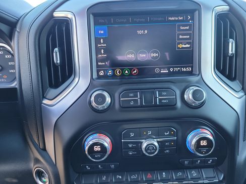 Used 2020 GMC Sierra 2500 SLT w/ SLT Premium Plus Package AWD/4WD image 25