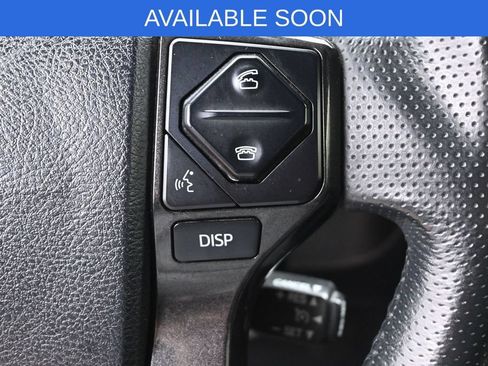 Used 2019 Toyota 4Runner TRD Off-Road Premium AWD/4WD image 18