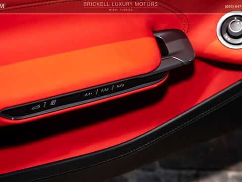 Used 2018 Ferrari GTC4Lusso T RWD image 70