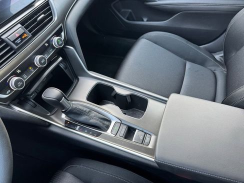 Used 2021 Honda Accord LX image 9