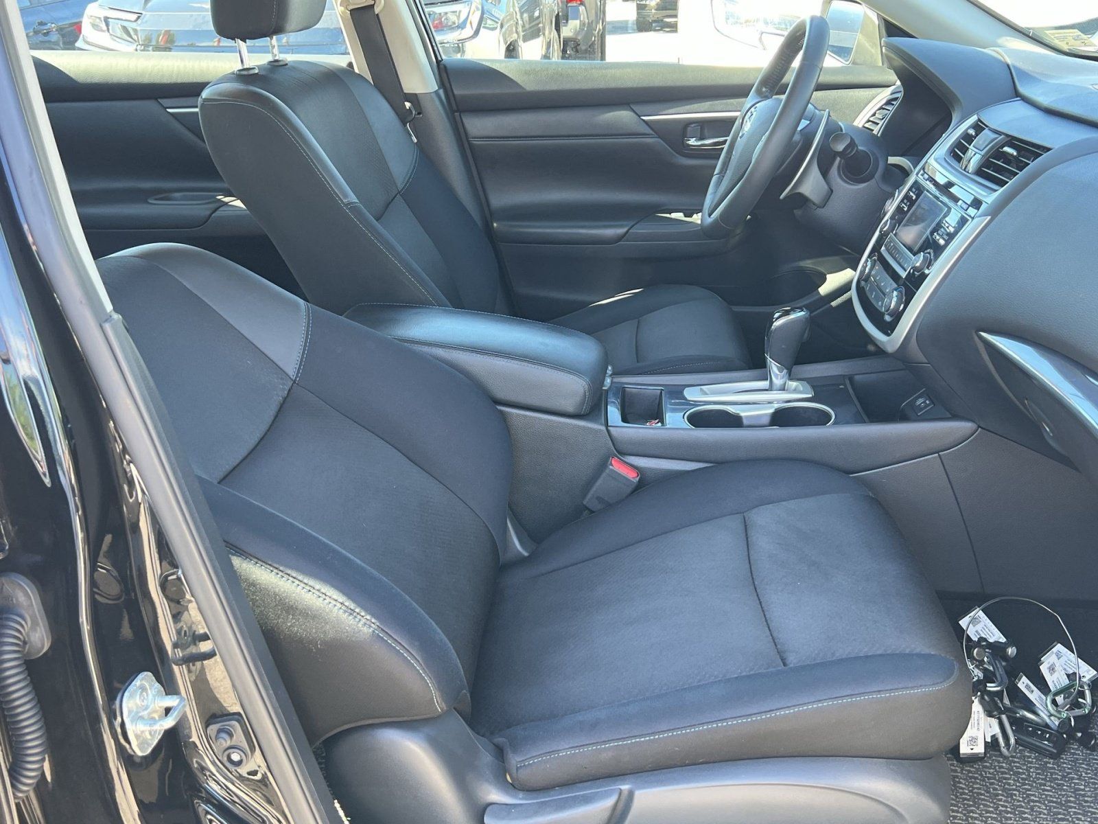 Used 2018 Nissan Altima 2.5 SR FWD image 27